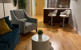 Toronto Cn Tower Maple Leaf Square Luxurious 2 Bedroom Condo